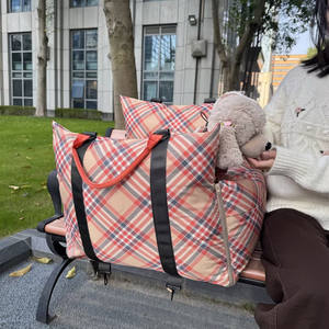 Siège de voiture multifonctionnel de luxe pour chien, lit de voyage, siège surélevé pour animaux de compagnie en extérieur, tissu imperméable, forme rectangulaire, sac de transport solide pour chien - Product Image 4