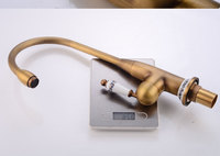 Mélangeur en cuivre chaud et froid 360 robinet antique rotatif robinet de cuisine en laiton robinet de haute qualité