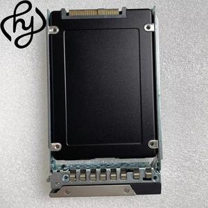 15.36TB PCIe Gen4 NVMe U.<span class=keywords><strong>2</strong></span> <span class=keywords><strong>2</strong></span>.5英寸混合用途企业级固态硬盘 - Product Image 2