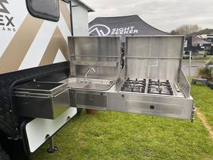 MJC Fabricant Direct 4x4 <span class=keywords><strong>13</strong></span> pieds aux normes australiennes camping-car Rv caravane avec cuisine extérieure en acier teinté - Product Image 6