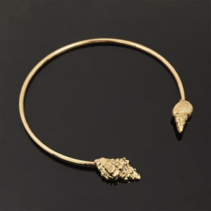 สร้อยคอเปลือกหอยทองคำประดับตกแต่งพร้อมตัวเชื่อมแบบห่วงคล้องคอ - Product Image 2