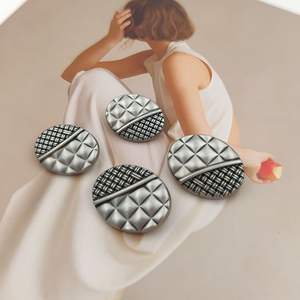 Boutons en alliage de zinc anti-corrosion, forme ovale, simple, rectangulaire, plaqués, résistants à la pulvérisation de sel, pour costumes, boutons en métal - Product Image 1