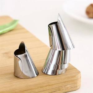 Outils de jardinage <span class=keywords><strong>Protège</strong></span>-doigts Cueillette de fruits et légumes Plantes en pot Garniture Couteau à <span class=keywords><strong>pouce</strong></span> Cueilleur - Product Image 2