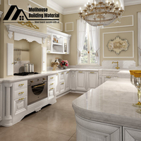 Ensemble d'armoires de cuisine classiques blanches de style européen et américain, îlot central, armoires modulaires de style shaker, design moderne