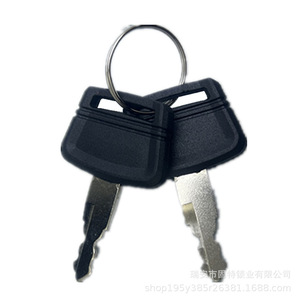 ฝาถังน้ำมันดีเซลรถขุดฮิตาชิ ขนาดรัศมี 71.13 มม. เส้นผ่านศูนย์กลาง 102 มม. ผลิตจากโพลีออกซีเมทิลีน สีดำ พร้อมตัวล็อคฝาถังน้ำมัน - Product Image 4