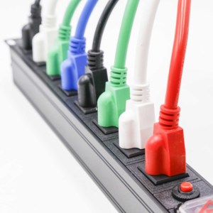150 Joule 9 Blocs Multiprises Parafoudre Électrique Robuste Rallonge Bande-1U de Bâti de Support - Product Image 4
