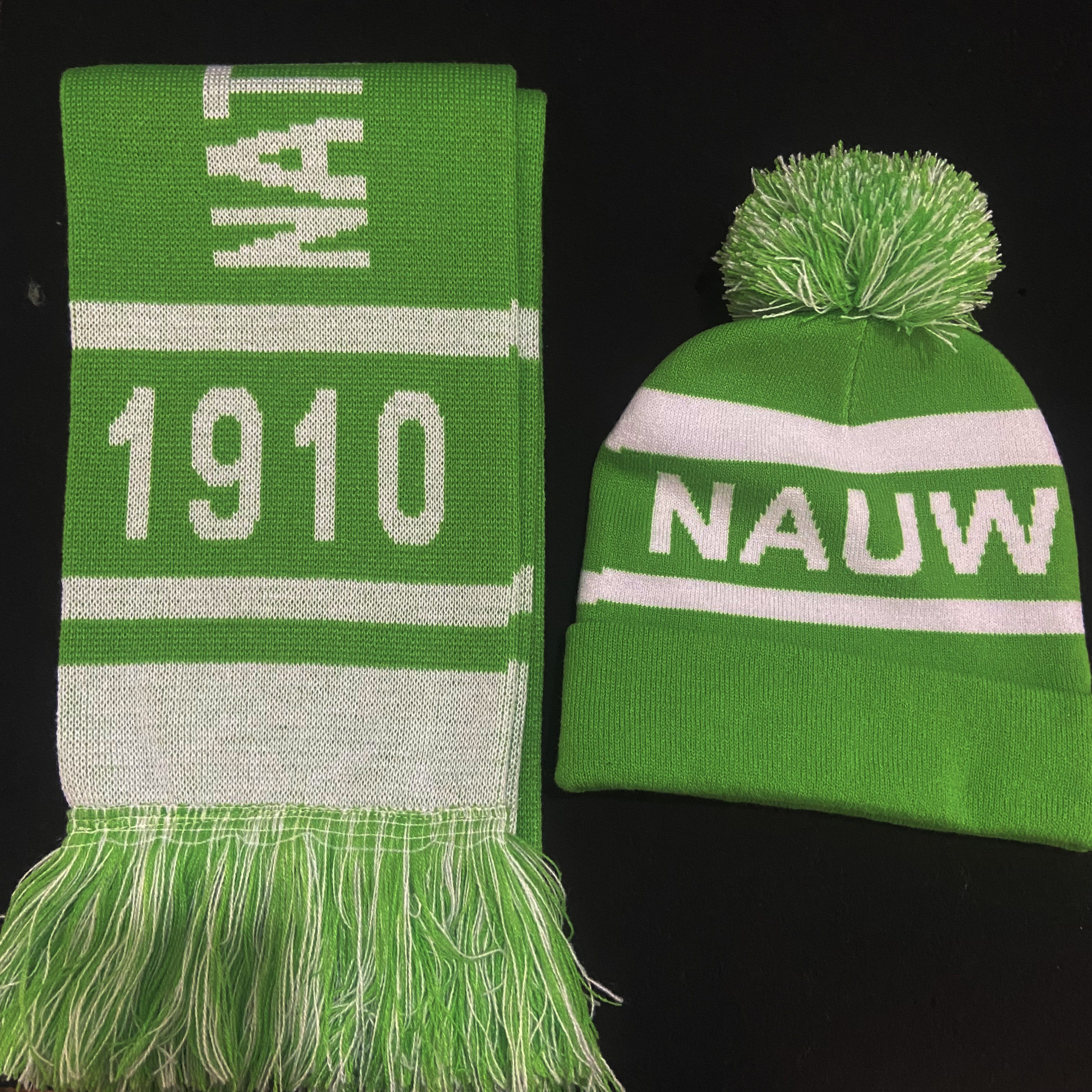 ชุดหมวกและผ้าพันคอ