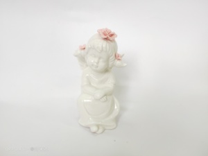 Figuritas de ángel de porcelana pintadas a mano - Product Image 5