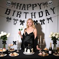 Décorations de fête d'anniversaire gothiques noires avec nœud, bannière Joyeux Anniversaire, guirlande Crâne et Squelette pour fête gothique et Halloween effrayant