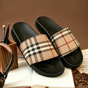 New model Designer custommade <b>slipper</b> Suitable both men women Trendy fashionable luxurious men's <b>slippers</b> Convenient comfortable - Product Image 1