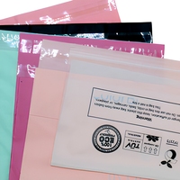 Sacs imprimés personnalisés en plastique étanche à base d'amidon de maïs pour l'expédition de vêtements, de chaussettes et de textiles (Modèle OEM)