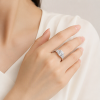 Bague de fiançailles en moissanite pour femme, en argent S925, 3 carats, taille coussin, à quatre griffes, avec trois pierres en CZ taille baguette, vente en gros