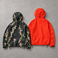 Veste coupe-vent à capuche pour homme sur mesure OEM ODM avec plusieurs poches zippées, vêtements de rue pour l'extérieur, fabricant de vêtements personnalisés