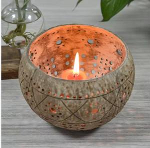 Portavelas de Cáscara de Coco con Acabado Mate, Diseño Floral, Hecho a Mano, Ecológico, Portavelas para Velas de Té, Decoración del Hogar - Product Image 1