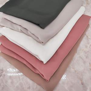 高级纯色麦地那真丝雪纺头巾女围巾奢华披肩穆斯林头巾马来西亚头巾围巾Tudung - Product Image 4