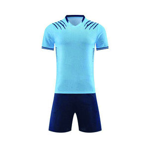Özelleştirilebilir Isı Transfer Baskılı Futbol Forması Eşofman Takımı Ön Logolu %100 Polyester Nefes Alabilen Hızlı Kuruyan Unisex Yetişkin Şort - Product Image 1
