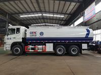 Camion-citerne à eau en acier au carbone Chufei Dongfeng 6x4 avec moteur diesel, capacité de 20 000 litres, débit de pompe de 1000 L/min