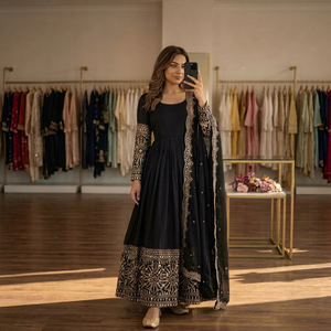 Traje Anarkali de Rayón Negro Bordado con Dupatta, Largo hasta el Suelo, Ropa Tradicional India y Pakistaní para Mujer, Corte Holgado - Product Image 1