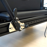 Lit de Pilates Reformer Commercial en Aluminium Noir avec Rail Coulissant Complet, Boîte de Rangement et Repose-Pieds pour Entraînement de Base