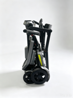Scooter électrique pliable à 4 roues avec batterie au lithium, design étanche, moteur 250W, capacité de charge de 120 kg, idéal pour le shopping