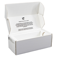 Boîte d'expédition rectangulaire personnalisée en carton ondulé, écologique et recyclable, avec design avion, pelliculage brillant et gaufrage, pour l'expédition de vêtements