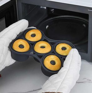 Molde de silicona para donas para freidora de aire de 8QT-10QT, molde para hornear donas y bagels, para <span class=keywords><strong>5</strong></span> donas, resistente al calor y apto para microondas - Product Image 3