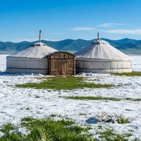 Yurt mongol sur mesure à quatre couches et quatre saisons, en toile robuste, imperméable, isolant thermiquement, une chambre, idéal pour le glamping