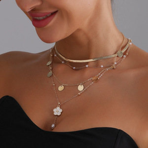 Bijoux transfrontaliers européens et américains rétro géométrique fleur ronde pendentif perle chaîne lumière mode Sexy Hot Girl collier - Product Image 4