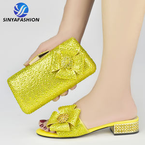 <span class=keywords><strong>Scarpe</strong></span> e Borse Africane Abbinate per Feste in Nigeria, Set di <span class=keywords><strong>Scarpe</strong></span> e Borsa Italiane <span class=keywords><strong>Verdi</strong></span> per <span class=keywords><strong>Donna</strong></span> - Product Image 2