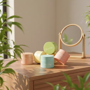 Pot cosmétique en verre vert mat de haute qualité avec bouchon à vis sécurisé, idéal pour la crème pour le visage, la crème pour les yeux, le sérum et l'emballage des soins de la peau - Product Image 4