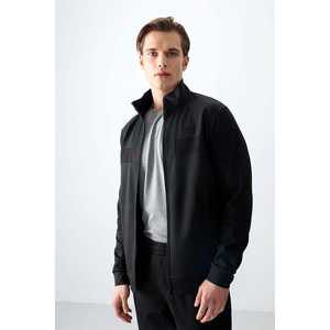 Conjunto Deportivo para Hombre, Negro Texturizado, Corte Estándar, Transpirable, 360 Gramos - Product Image 1