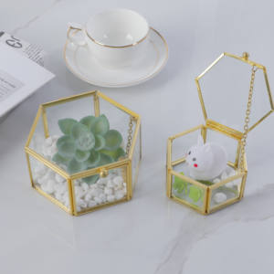 <span class=keywords><strong>Coffret</strong></span> cadeau de mariage de luxe fait à la main élégant présentoir en verre et métal pour bagues et colliers boîte à bijoux de qualité pour hommes et femmes - Product Image 3