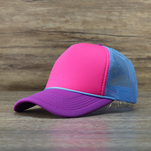 OEM thể thao cap gorras 5 Bảng điều chỉnh tùy chỉnh thiết kế logo <span class=keywords><strong>Tri</strong></span> màu Trucker Mũ bọt lưới trở lại dây màu tím Tricolor trucker cap - Product Image 1