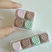 Mini clavier en forme de cœur avec touches à motif de points, jouets de décompression, jouets de doigt à effleurer, clavier mécanique, porte-clés