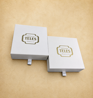 Scatola per Gioielli Personalizzata Grigio Chiaro con Logo in Lamina d'Oro, Confezione Regalo di Lusso in Cartone Rigido 1200g per Anelli e Orecchini