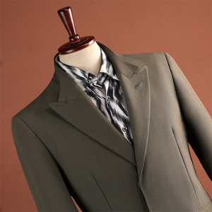 Costumes sur mesure de haute qualité, sur mesure, formels, marron foncé, col mandarin, coupe ajustée, 2 pièces pour hommes - Product Image 4