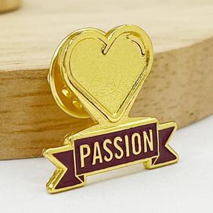 Gros Logo personnalisé métal émail doux or coeur <span class=keywords><strong>Passion</strong></span> épinglette en vrac émail broche manteau poitrine broche chapeau insigne - Product Image 4