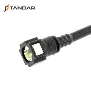 Tuyau flexible de carburant automobile 8200199856 pour <span class=keywords><strong>Renault</strong></span> Scenic - Product Image 4