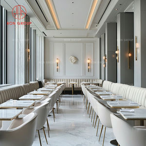 Meubles de restaurant de luxe, tables rondes en marbre, supports en métal doré et fauteuils en velours crème pour café et salle à manger - Product Image 6