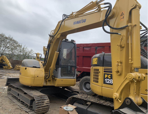 Excavatrice sur chenilles Komatsu PC78 d'origine japonaise, 8 tonnes, moteur Cummins avec pompe à engrenages et roulement - Product Image 1