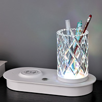 Lampe de bureau LED moderne avec commande tactile, protection oculaire, abat-jour cylindrique en métal, porte-stylo, connectivité Type-C, intensité réglable