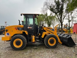 Cargador de ruedas Liugong 836H usado Carga nominal de 3 toneladas Cargador frontal de segunda mano con componentes de rodamiento de núcleo - Product Image 5