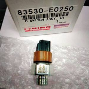 Pièces de rechange originales de moteur diesel de machines de construction Hion SWITCH OLI PRESSURE SK200 H.500 83530-E0250 83530-E0220 Excavatrice - Product Image 1