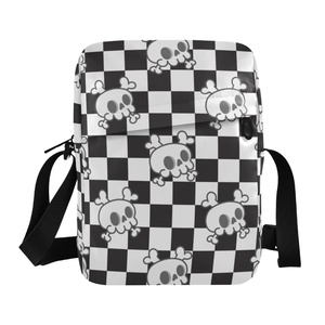 Nouveauté : Sac bandoulière de voyage compact à carreaux personnalisé pour homme – Sacs messager pour hommes - Product Image 1
