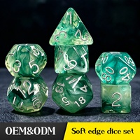 Ensemble de dés en résine cristalline à dégradé vert gravés sur mesure, à bords doux, polyédriques, multi-faces, pour les jeux de société Dungeons and Dragons