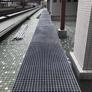 ASTM Q195 gros personnalisé robuste allée en acier inoxydable gouttière couverture de drainage <span class=keywords><strong>grille</strong></span> tranchée caillebotis matériaux - Product Image 5