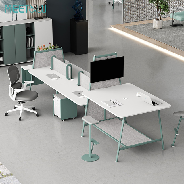 High Quality Modern 2-Person Office Computer Desk Metal Workstation Partition 4-6 Person Workstation Available for Call Centers