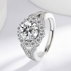 Bijoux fins pour mariage, bague en argent plaqué avec diamant simulé en moissanite de 2 carats, zircon pour le doigt, bagues scintillantes en zircon - Product Image 1