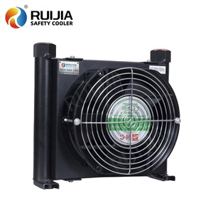 Intercambiador <span class=keywords><strong>de</strong></span> Calor para Grúa Hidráulica RC0510, Enfriador <span class=keywords><strong>de</strong></span> Aceite Marino <span class=keywords><strong>de</strong></span> 20L 12V, Intercambiador <span class=keywords><strong>de</strong></span> Calor <span class=keywords><strong>de</strong></span> Alto Rendimiento Refrigerado por Aire - Product Image 4