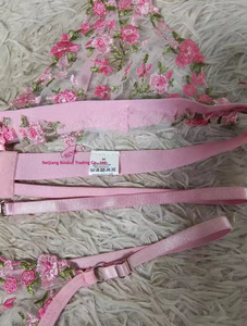 <span class=keywords><strong>2026</strong></span> Nieuwe Mode Transparante Roze Kant Cosplay Lingerie Set Sexy See-Through BH Hartgesp G-string Dames Feest Nachtkleding Intiem - Product Image 4